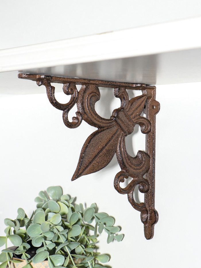 Фигура - уголок, декоративный кронштейн для полки «Геральдическая лилия», чугун, 19.5×19.5×4.5 см