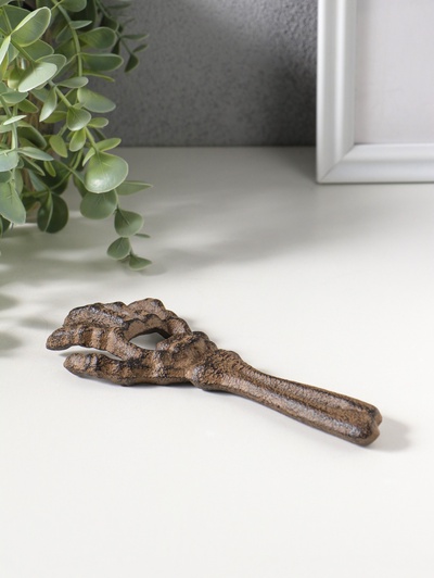 Фигурка - открывашка «Костлявая рука», чугун, 16.5×6.8×1.5 см