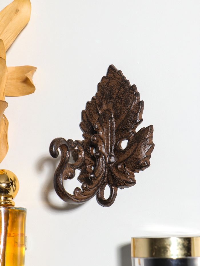 Крючок декоративный чугун 