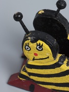 УЦЕНКА Салфетница «Пчёлка» 10×5×9 см, дерево - Фото 6