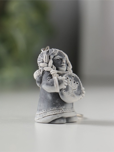 Брелок для ключей на кольце «Девушка с бубном», 4 см