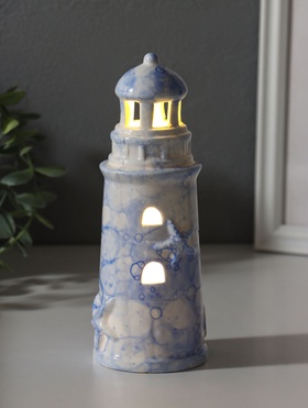 Фигурка светящаяся «Маяк», керамика, мраморный бело-синий, 6.5×6.5×18 см  (артикул 10957813)  большой выбор товаров оптом и в розницу по низким ценам с доставкой