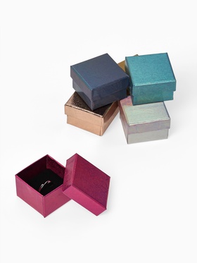 Набор коробочек подарочных 6 шт. под серьги, кольцо «Голография», 5×5 см, (полезная часть 4.4×4.4 см), цвет МИКС  (артикул 10973284)  большой выбор товаров оптом и в розницу по низким ценам с доставкой