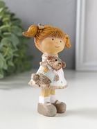 Фигурка полистоун «Девочка с хвостиками в белом платье в горох, с барашком», 6.5×5×10 см  (артикул 10915763)  большой выбор товаров оптом и в розницу по низким ценам с доставкой