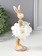 Фигурка полистоун «Зайка в цветочной юбочке, с капустой», 4.8×4.5×15.2 см  (артикул 10915765)  большой выбор товаров оптом и в розницу по низким ценам с доставкой