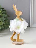 Фигурка полистоун «Зайка в цветочной юбочке, с капустой», 4.8×4.5×15.2 см  (артикул 10915765)  большой выбор товаров оптом и в розницу по низким ценам с доставкой