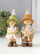 Набор фигурок 2 шт. полистоун «Малыши в соломенных шляпках, с зайчатами», 5.5×6×14 см  (артикул 10915795)  большой выбор товаров оптом и в розницу по низким ценам с доставкой