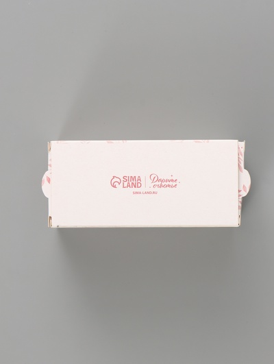Коробка подарочная с окном «С любовью», 12×5.5×5.5 см, самосборная