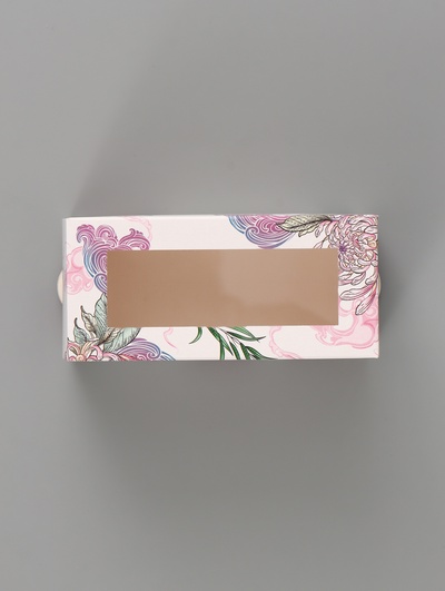 Коробка подарочная с окном «Люби, мечтай», 12×5.5×5.5 см, самосборная