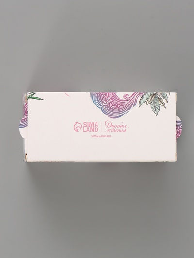 Коробка подарочная с окном «Люби, мечтай», 12×5.5×5.5 см, самосборная