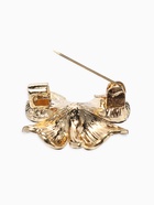 Брошь «Клевер» матовая, белая в золоте  (артикул 10968195)  большой выбор товаров оптом и в розницу по низким ценам с доставкой