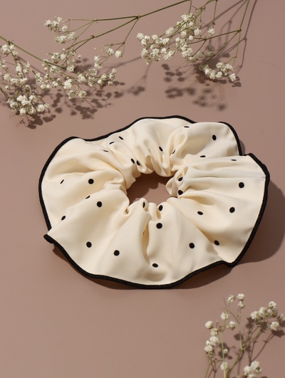 Резинка для волос QF «Орбита гранд» горох, 13 см, молочная