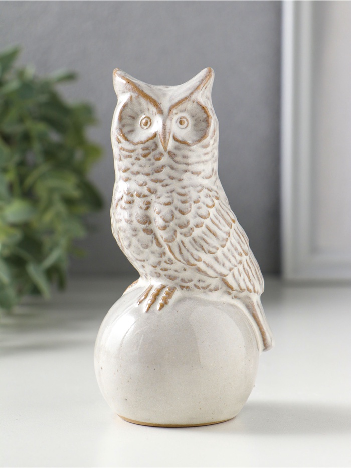 Фигурка керамика «Филин на шаре», беж, 6×5.4×11.8 см
