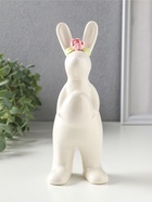 Фигура керамика «Белый зайчик с пасхальным яйцом, цветком на голове», 9×7.7×21 см  (артикул 10933426)  большой выбор товаров оптом и в розницу по низким ценам с доставкой