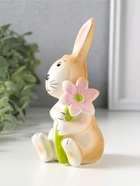 Фигурка керамика «Зайчик с розовой ромашкой», 7.9×7.3×14 см  (артикул 10933909)  большой выбор товаров оптом и в розницу по низким ценам с доставкой