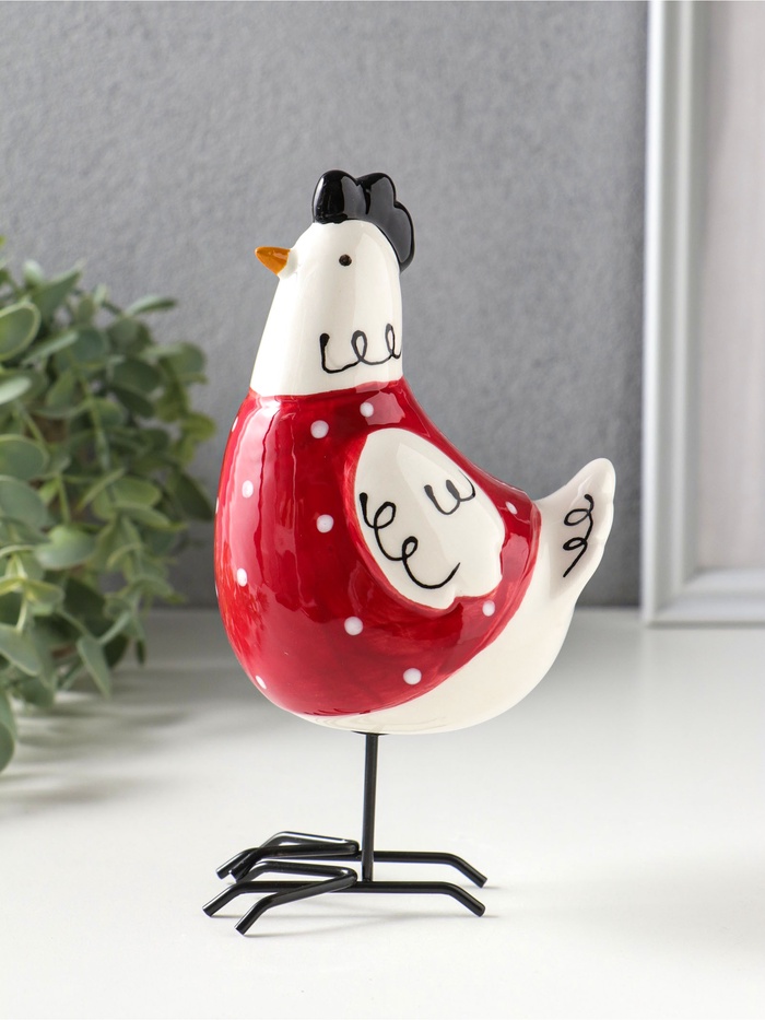 Фигурка керамика «Курочка красная в белый горошек», 9.7×8.2×17.4 см