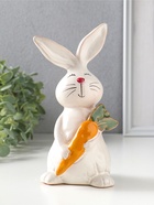 Фигурка керамика «Зайчик с оранжевой морковкой», 9.7×8.5×18.7 см  (артикул 10933918)  большой выбор товаров оптом и в розницу по низким ценам с доставкой