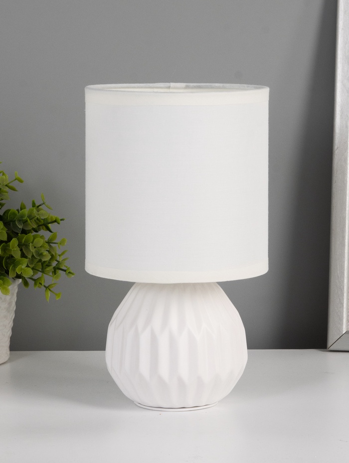 Лампа настольная G32230/1T, 1×40 Вт, E14, 13×13×23 см, белая