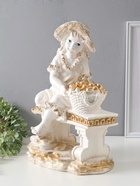 Фигура "Девочка на скамейке" перламутр с золотом, 46х31х22 см  (артикул 10994917)  большой выбор товаров оптом и в розницу по низким ценам с доставкой