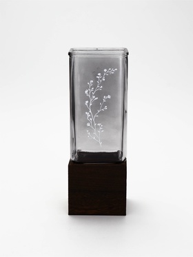 Ваза для цветов с деревянной подставкой из тёмного стекла, 25×9 см, 1.4 л.  (артикул 10959912)  большой выбор товаров оптом и в розницу по низким ценам с доставкой