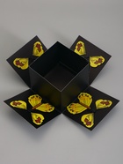 Коробка-сюрприз подарочная «Бабочки» чёрная, с вылетающими бабочками, 15×14.8×12.5 см - фото 809621105