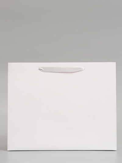 Пакет подарочный ламинированный горизонтальный «Белый», M 32×26×12 см