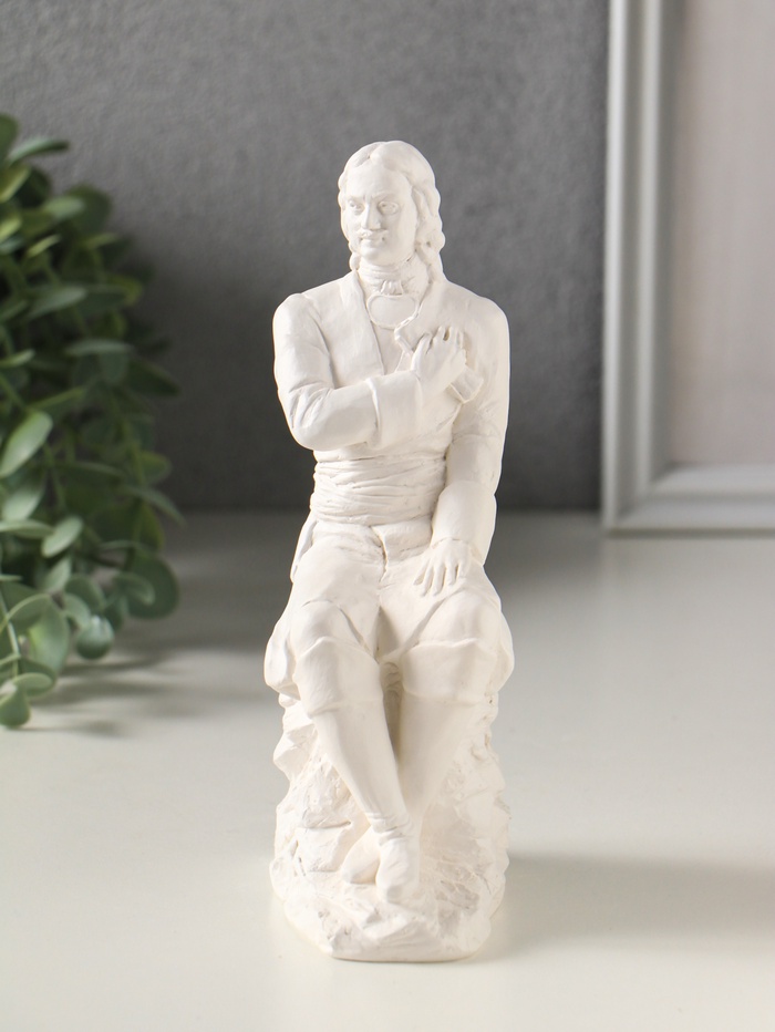 Фигура гипс «Пётр I на скале», 18 см, белый