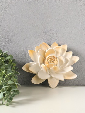 Панно настенное «Лотос» с подвесом, 13×15 см, белое с позолотой