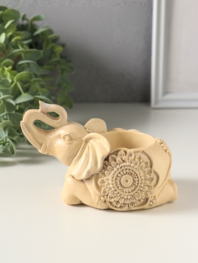 Подсвечник на 1 свечу «Слон индийский лежит», 8×13×7 см, слоновая кость