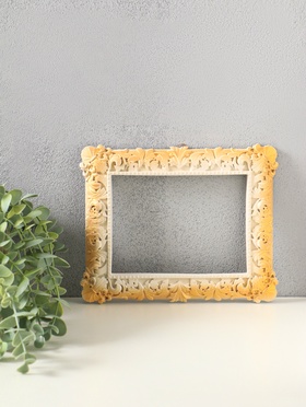 Рамка для фото 10×15 см, панно, картин «Орхидея», (внешний размер 20.5×17 см), белый с позолотой