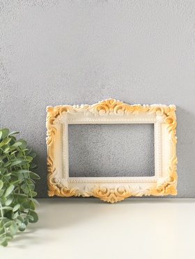 Рамка для фото 10×15 см, панно, картин «Релиз», (внешний размер 20.5×17 см), белый с позолотой