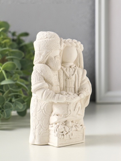 Фигурка гипс «Берегиня и Богач», 14×10 см