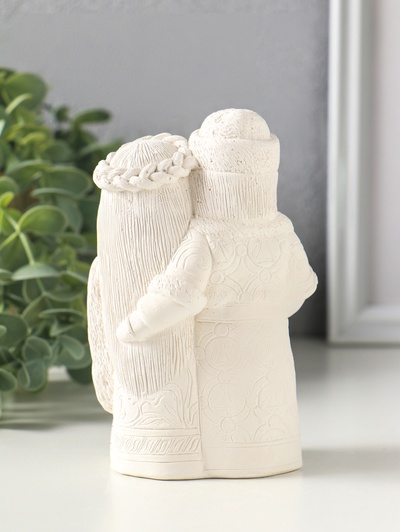 Фигурка гипс «Берегиня и Богач», 14×10 см