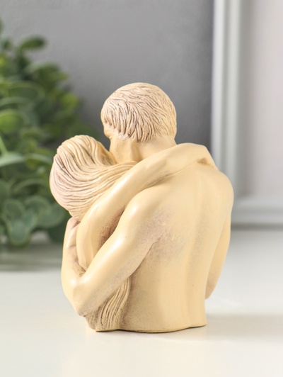 Фигурка «Любовь», 10×8×7 см, слоновая кость