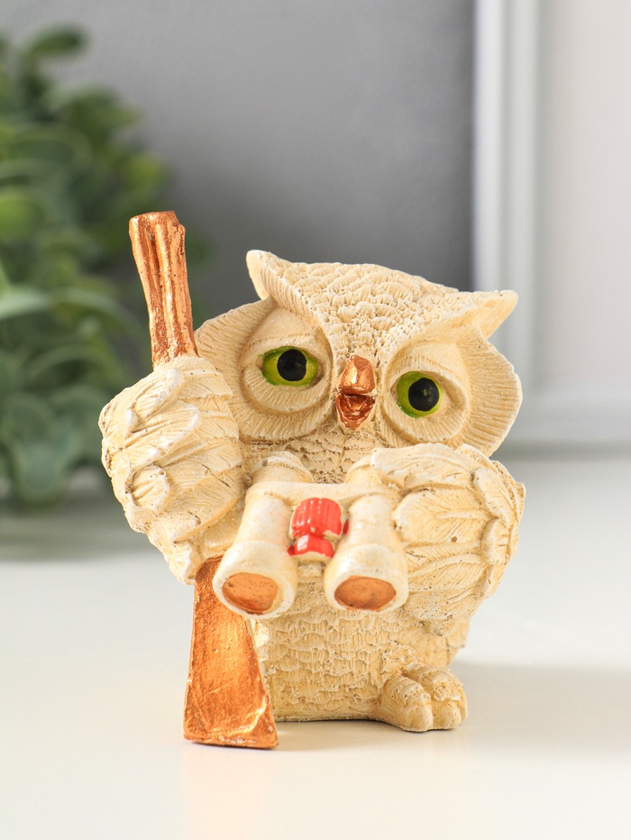 Фигурка гипс «Сова с биноклем», 8×7 см, слоновая кость
