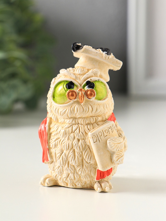 Фигурка гипс «Сова с дипломом», слоновая кость, 8×5 см - Фото 1