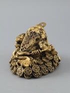 УЦЕНКА Нэцке полистоун бронза "Денежная жаба на горке китайских монет" 10х11,5х12,5 см - Фото 4