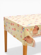 Скатерть одноразовая «Капибара с тортиком», 108×180 см - фото 809656134