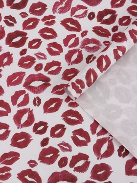 Бумага упаковчная «Поцелуи», 50×70 см, набор 2 листа, белый крафт (2 шт)