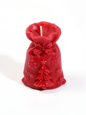 Свеча новогодняя «Мешочек с подарками», 5.5×4.5×7 см, 7 ч, красный