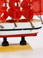 УЦЕНКА Корабль «Медуза» 10×3×10 см, белый корпус, красные паруса - Фото 3
