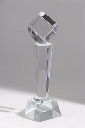 Стела стеклянная «Куб», 7×7×25 см