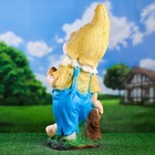 Садовая фигура "Гном с трубкой" 29х25х70 см - Фото 3