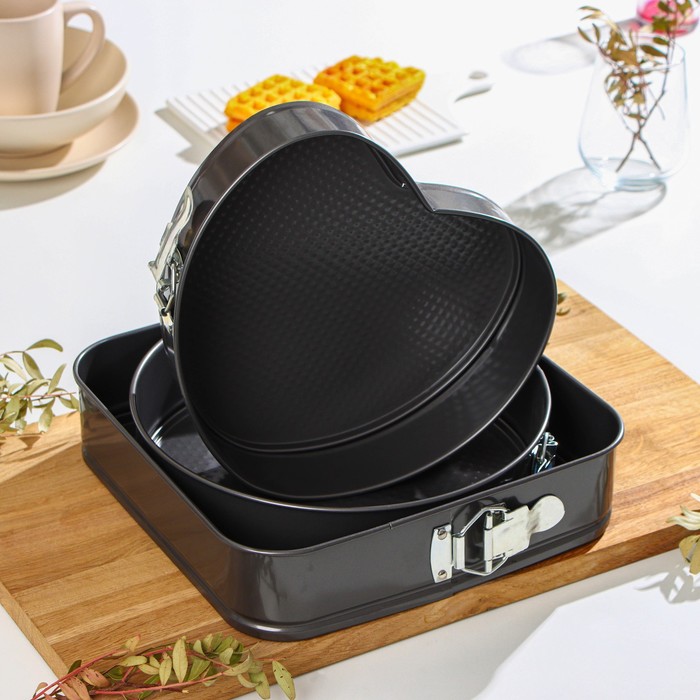 Набор форм для выпечки Доляна «Элин», 3 предмета: d=25/21/26 см, съёмное дно, антипригарное покрытие, цвет чёрный - Фото 1