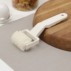 Валик для нарезки теста Доляна «Сетка», 20×7×4.5 см, белый - Фото 5