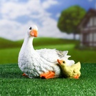 Садовая фигура из полистоуна «Утка с утёнком», 20×15×23 см - Фото 4