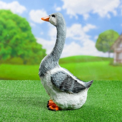 Садовая фигура из полистоуна «Гусь с длинной шеей», 46×27×16 см
