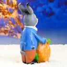 Садовая фигура "Заяц с мешком моркови" 20х15х38см - Фото 4