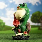 Садовая фигура "Лягушонок с лопатой" 20х22х37 см - Фото 2