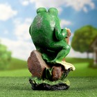 Садовая фигура "Лягушонок с лопатой" 20х22х37 см - Фото 3